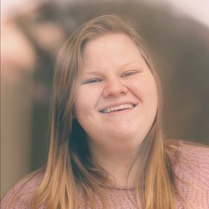 Meet your Posher, Alisha